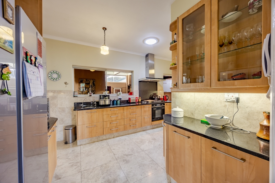 3 Bedroom Property for Sale in Milnerton Central Western Cape